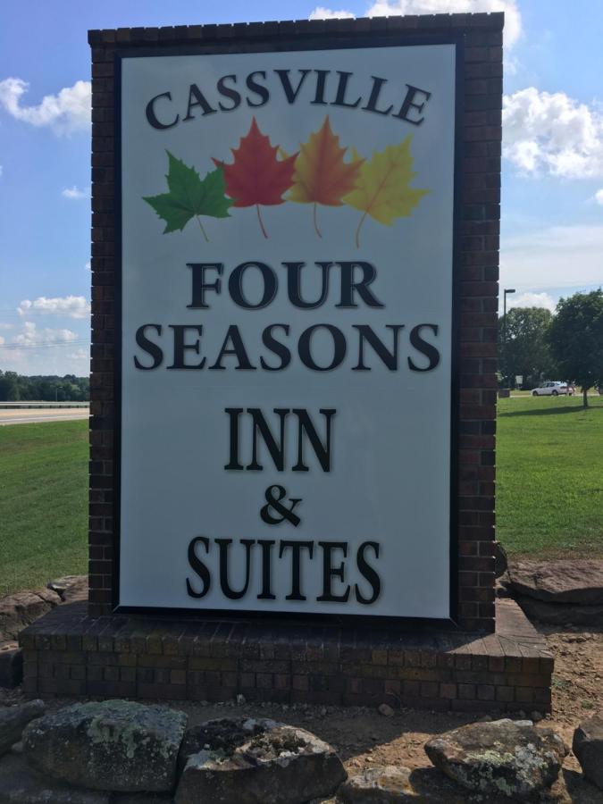 Cassville Four Seasons Inn & Suites ภายนอก รูปภาพ