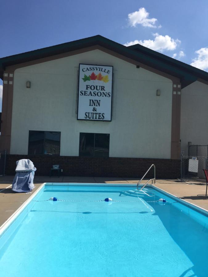 Cassville Four Seasons Inn & Suites ภายนอก รูปภาพ